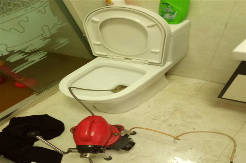 明水如何疏通马桶 疏通马桶多少钱