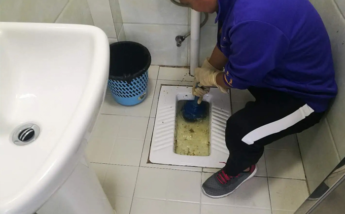 明水疏通蹲坑